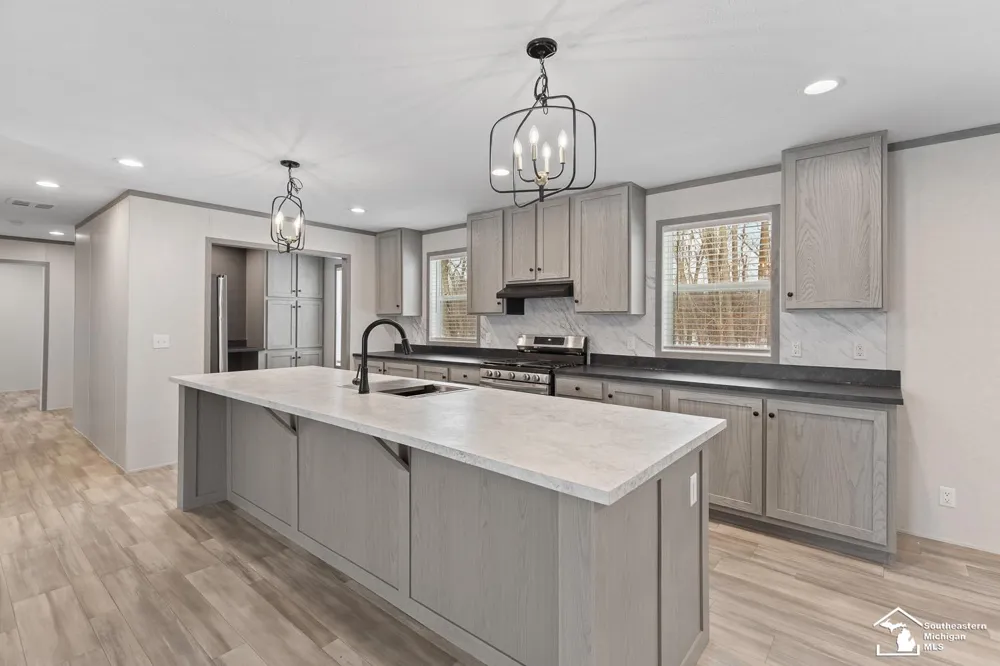 8575 Rollin Hwy Highway Woodstock Township, MI 49220