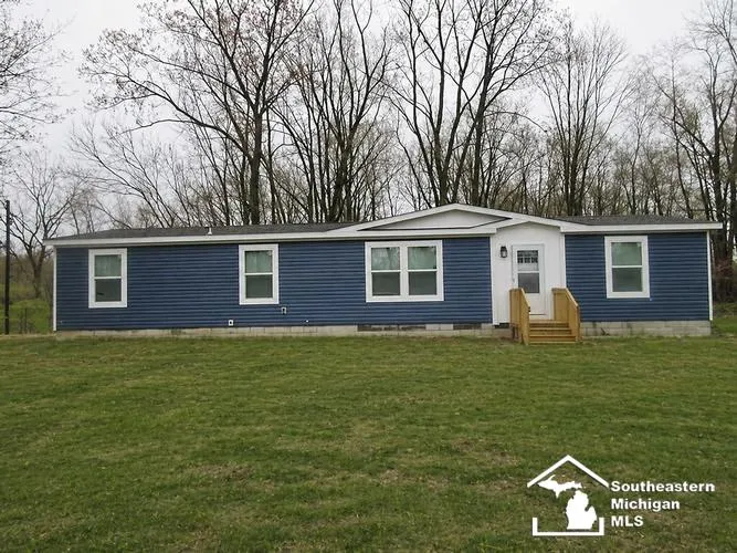 8575 Rollin Hwy Highway Woodstock Township, MI 49220
