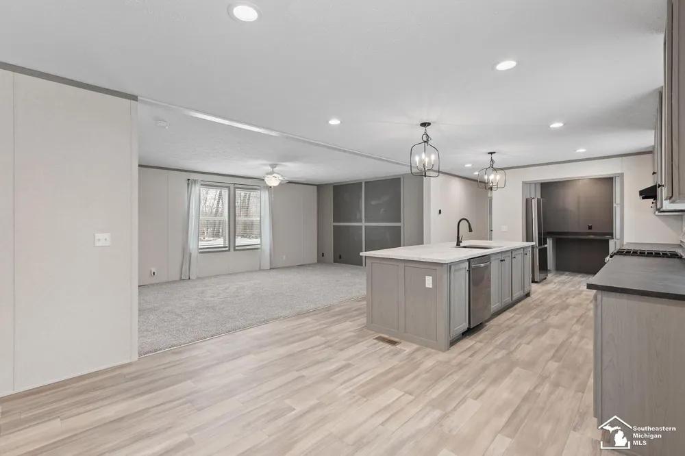 8575 Rollin Hwy Highway Woodstock Township, MI 49220