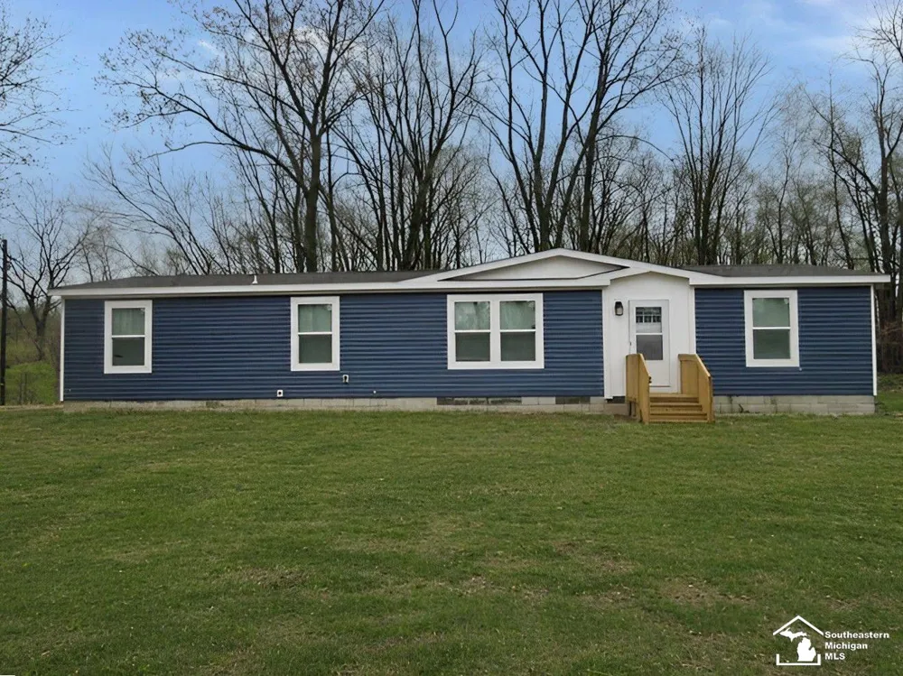 8575 Rollin Hwy Highway Woodstock Township, MI 49220