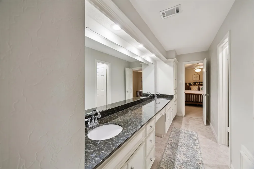 15111 Rose Cottage Drive Houston, TX 77069
