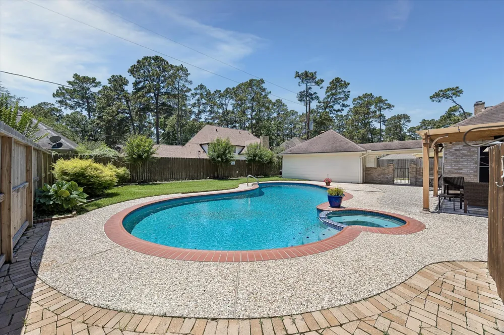 15111 Rose Cottage Drive Houston, TX 77069