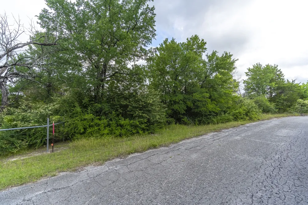 824 Truman Circle Lancaster, TX 75146