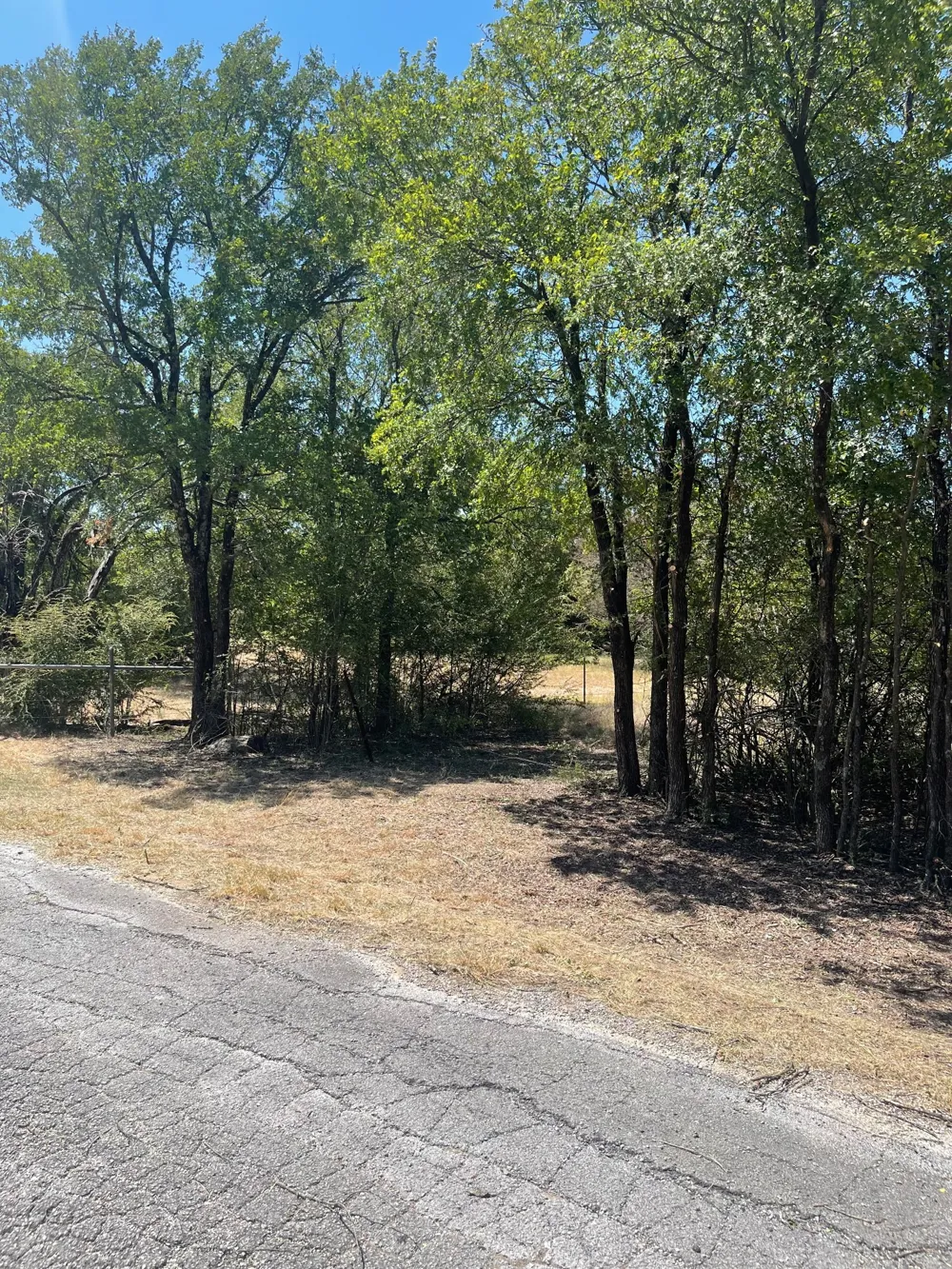 824 Truman Circle Lancaster, TX 75146