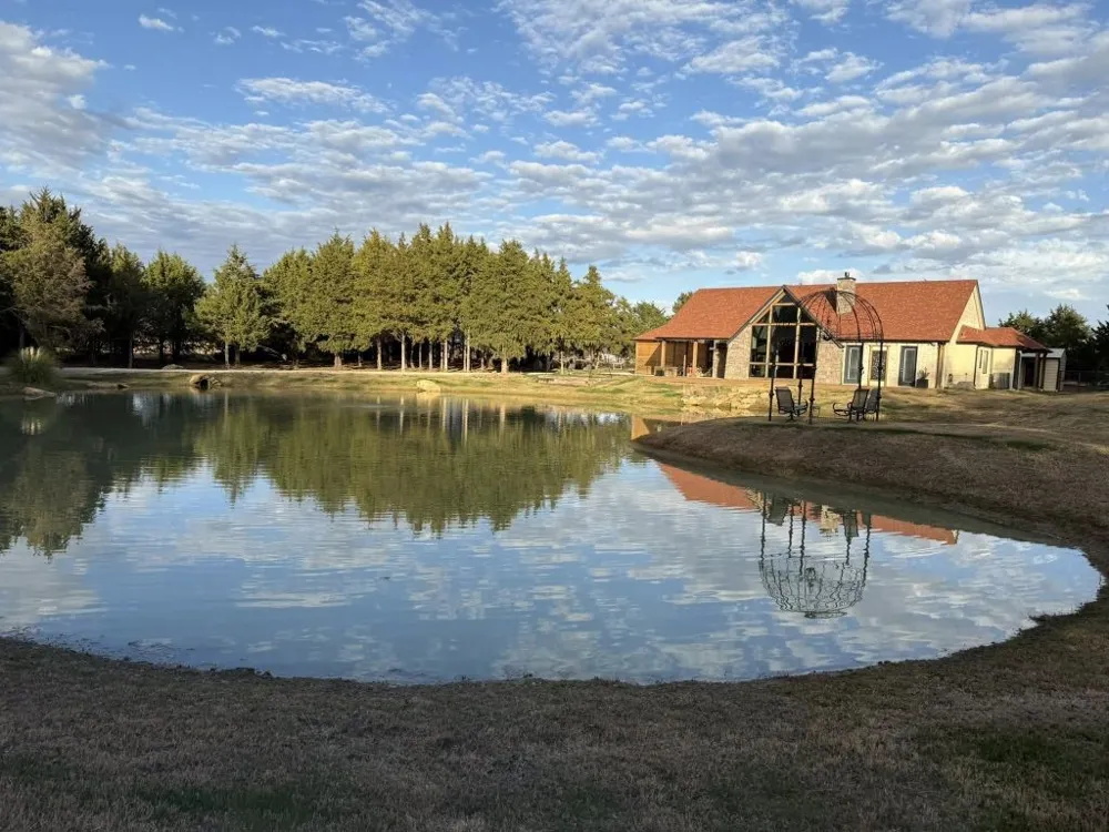180 E Greer Road Sadler, TX 76264