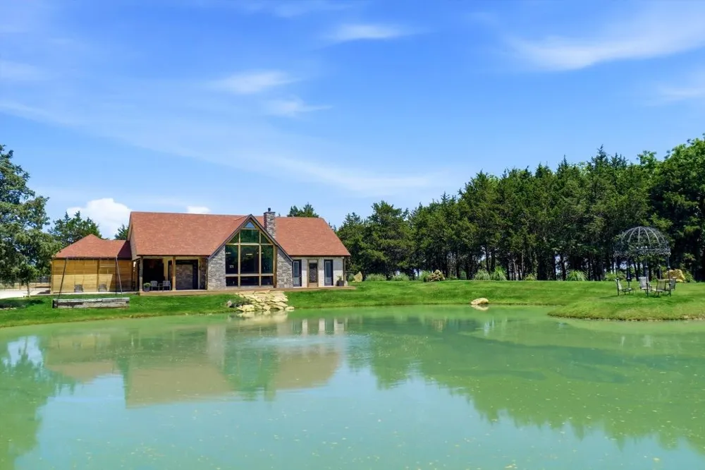 180 E Greer Road Sadler, TX 76264