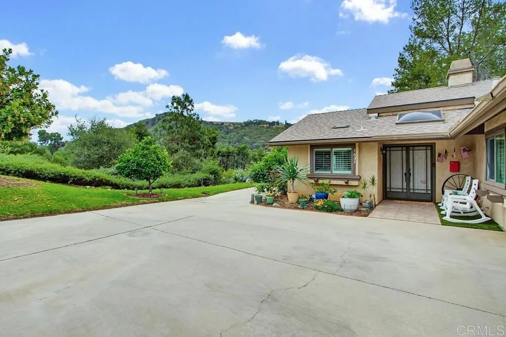 1637 Pala Lake Drive Fallbrook, CA 92028