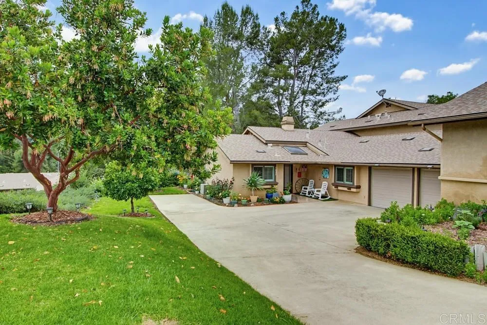 1637 Pala Lake Drive Fallbrook, CA 92028