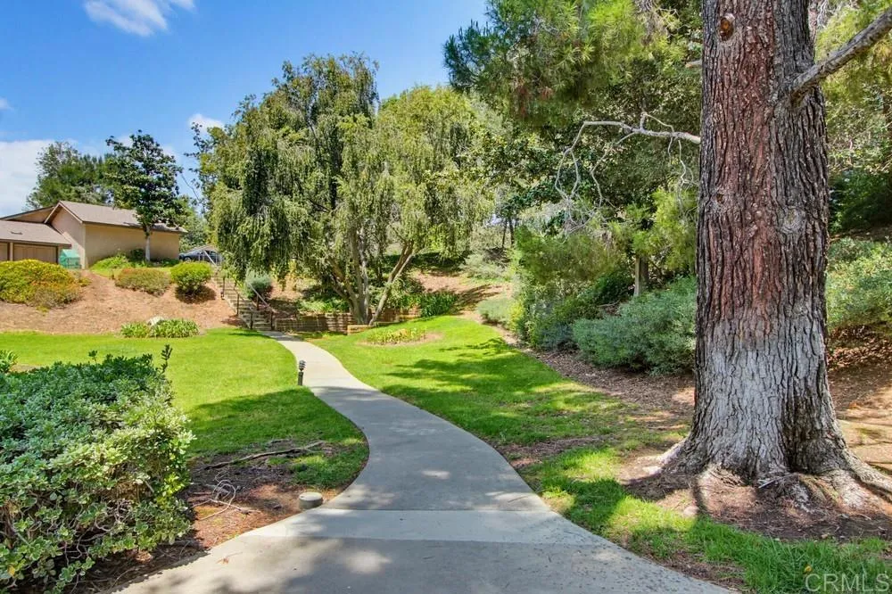 1637 Pala Lake Drive Fallbrook, CA 92028