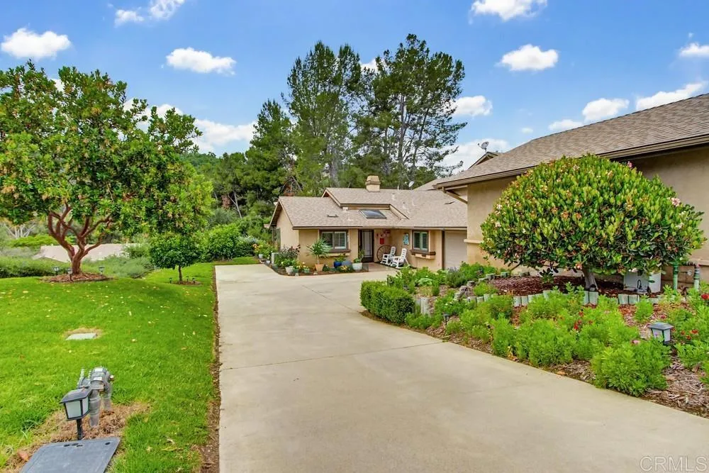 1637 Pala Lake Drive Fallbrook, CA 92028