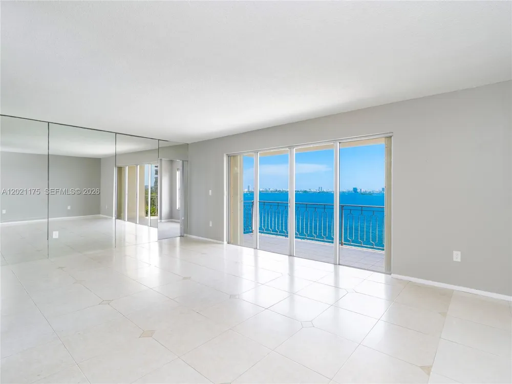 11111 Biscayne Blvd #912 Miami, FL 33181