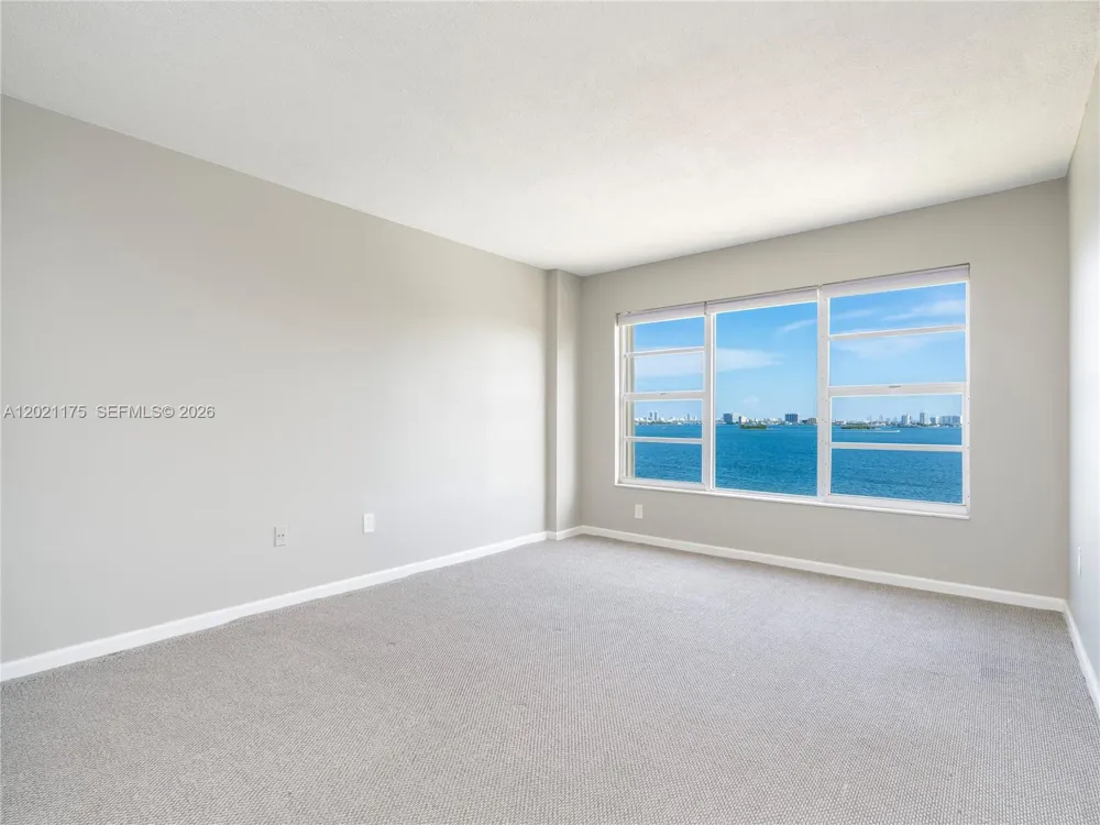 11111 Biscayne Blvd #912 Miami, FL 33181