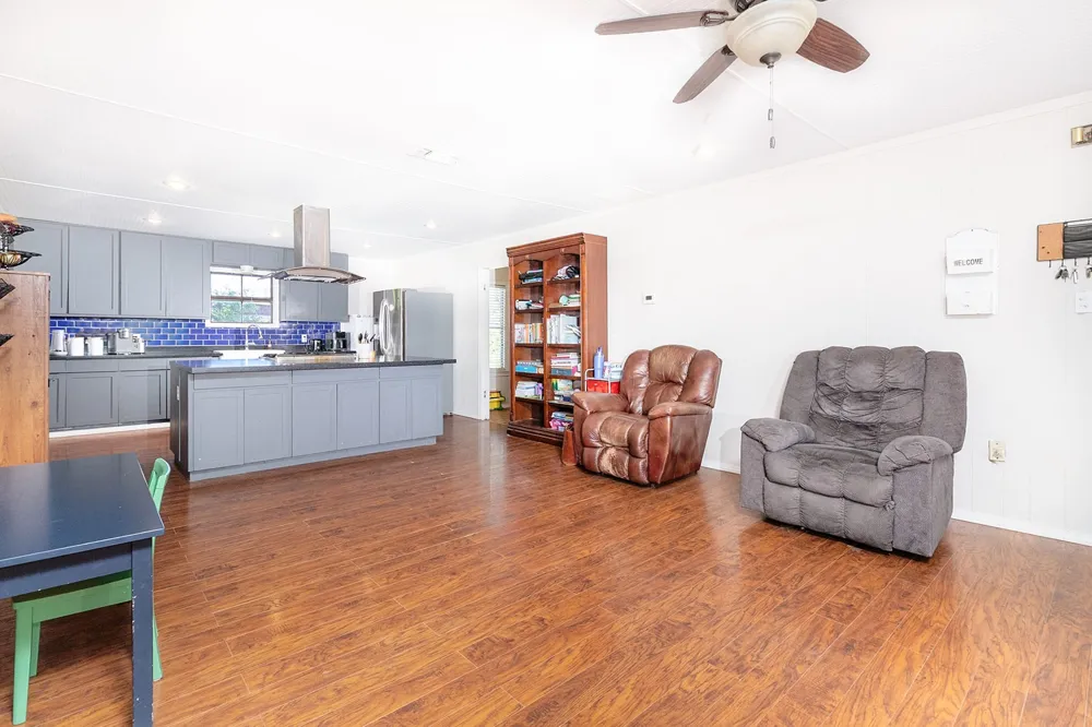 706 S Noyes Avenue Melvin, TX 76858