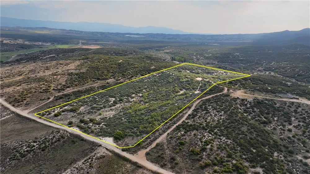 4 Indian Road Anza, CA 92539