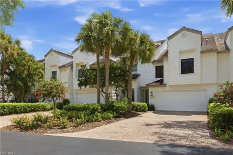 27119 Oakwood Lake Drive