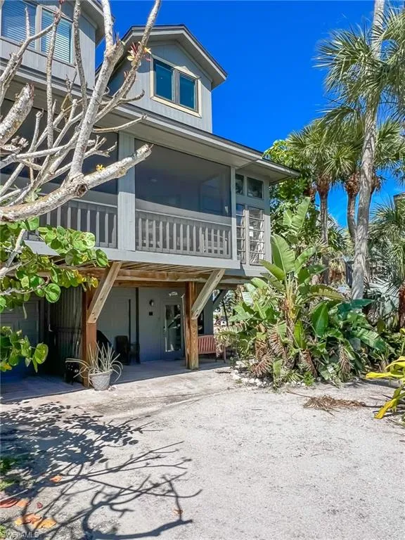 4580 370 TOWNHOUSE LANE #60 Upper Captiva, FL 33924