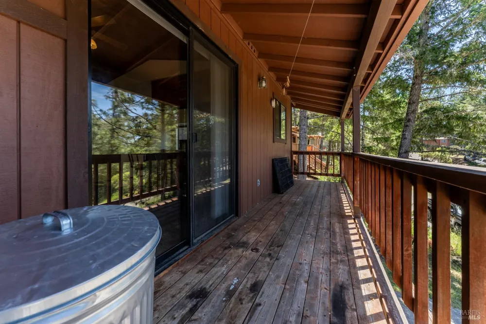 1618 Daphne Drive Willits, CA 95490