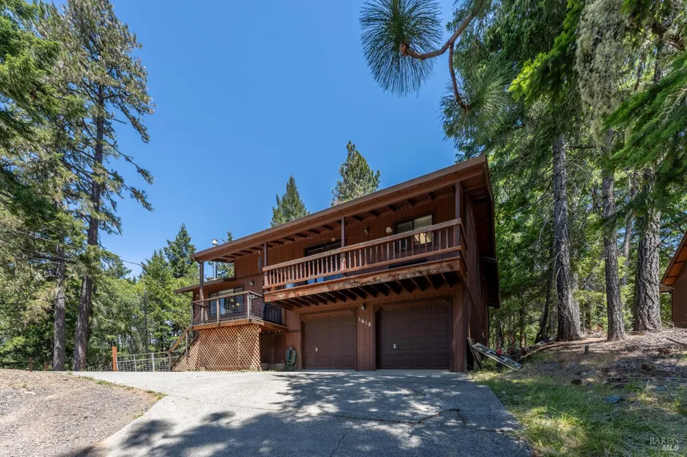 1618 Daphne Drive Willits, CA 95490