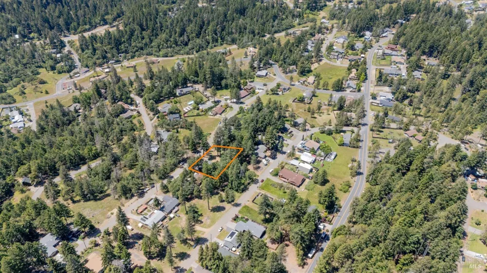 1618 Daphne Drive Willits, CA 95490