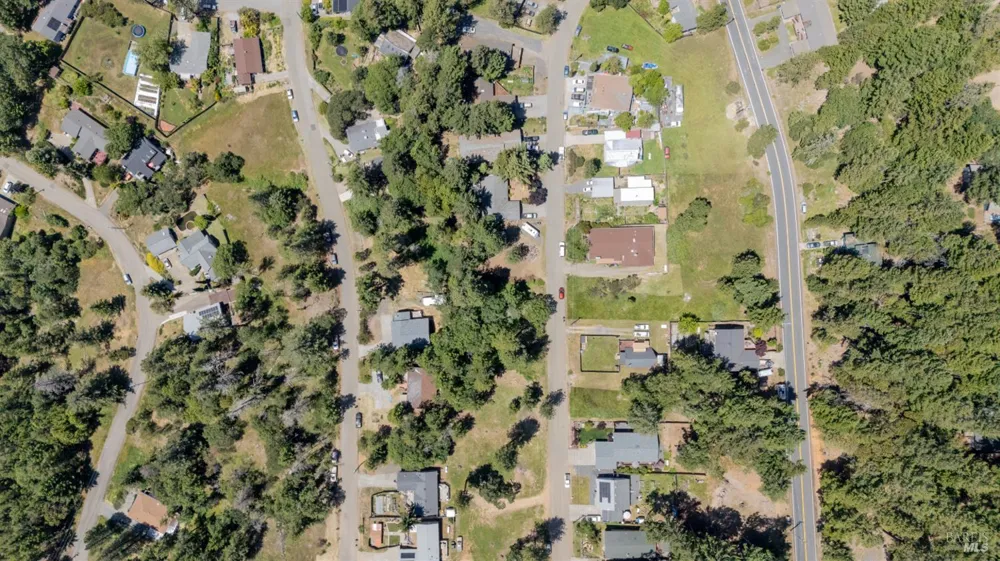 1618 Daphne Drive Willits, CA 95490
