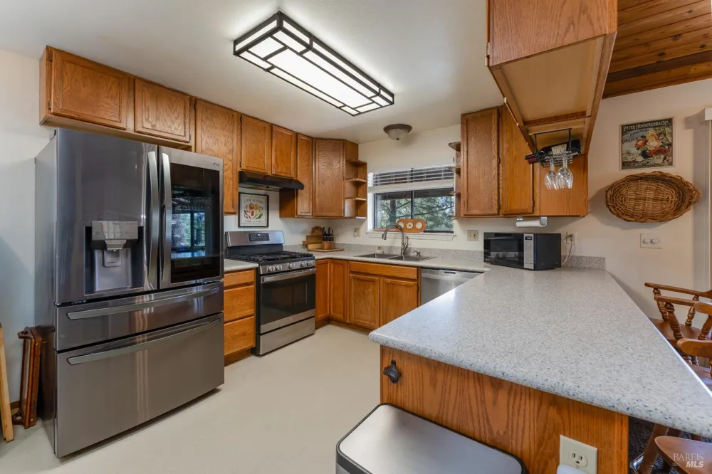 1618 Daphne Drive Willits, CA 95490