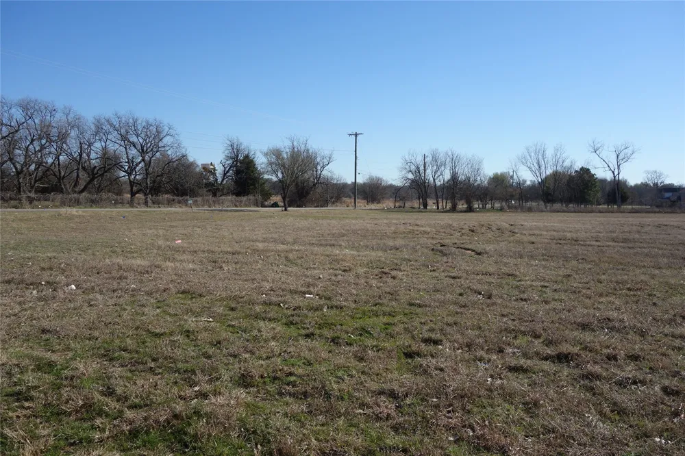 Moura Court Joshua, TX 76058