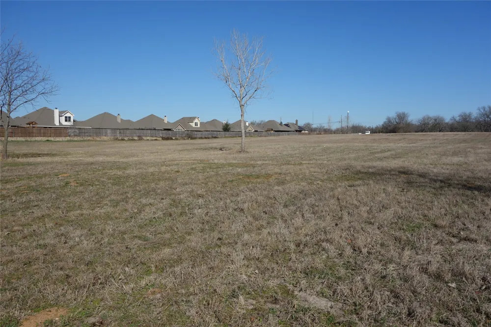 Moura Court Joshua, TX 76058
