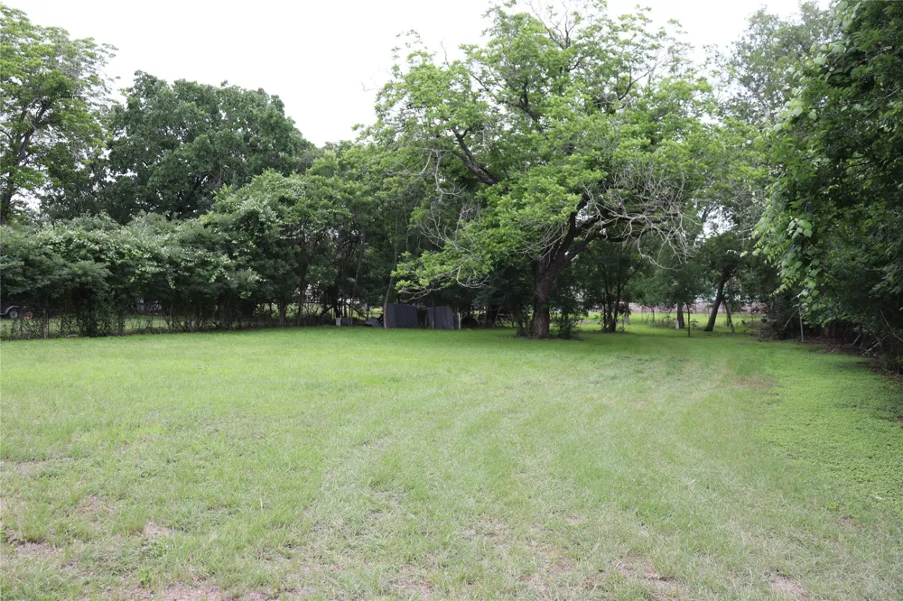 1006 Johnson Street Lockhart, TX 78644