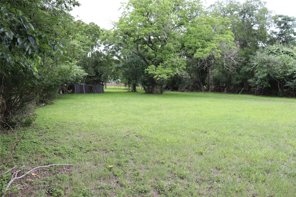 1006 Johnson Street Lockhart, TX 78644