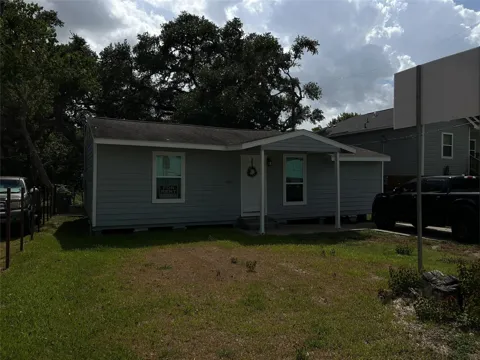 1420 Papendorf Lane