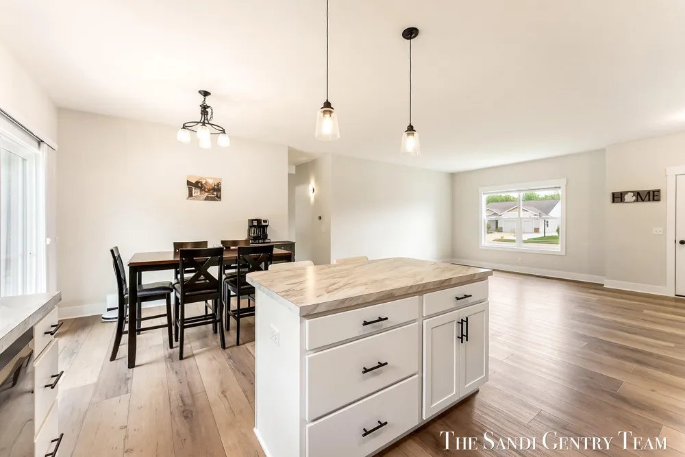 10775 Lance Avenue Allendale, MI 49401