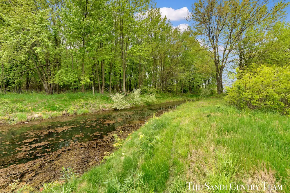 10775 Lance Avenue Allendale, MI 49401