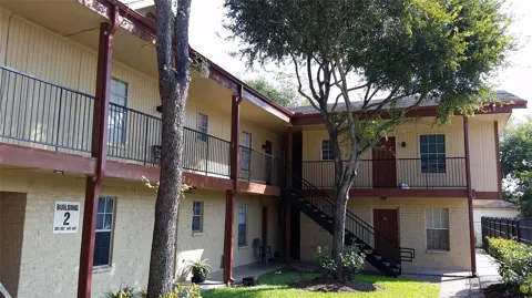 4710 Airport Boulevard #203