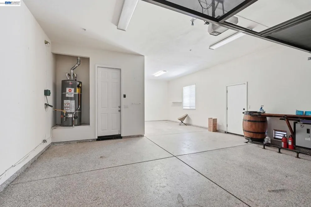 2359 Happy Valley Ln Manteca, CA 95336