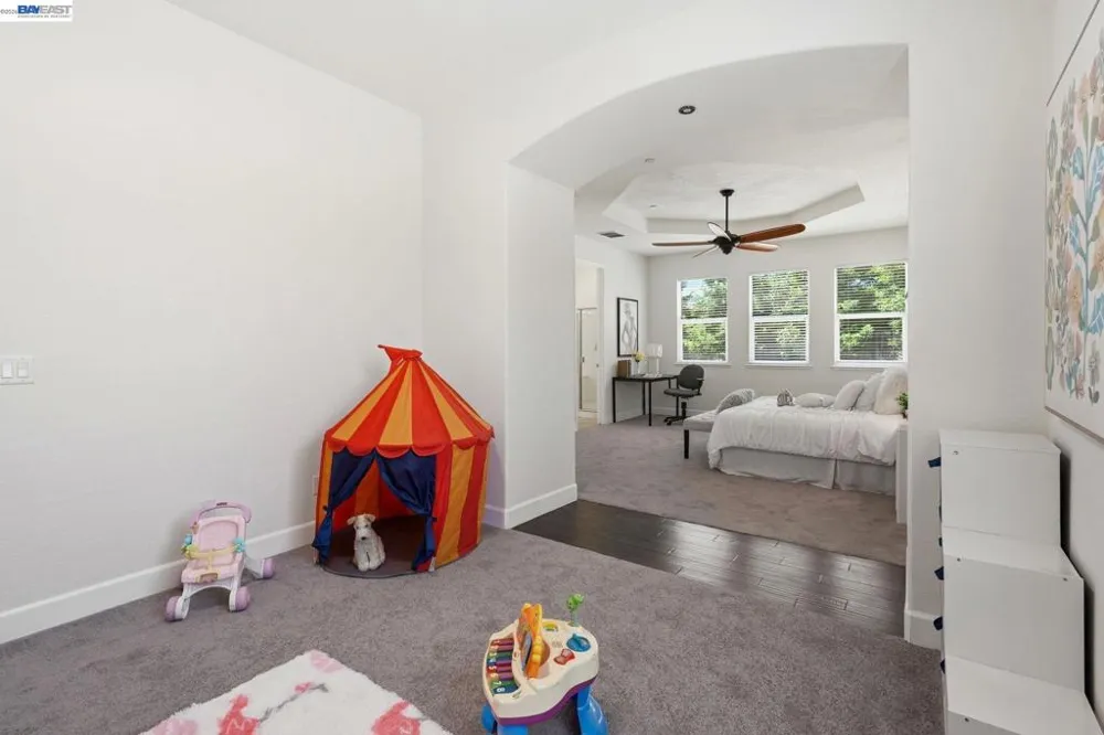 2359 Happy Valley Ln Manteca, CA 95336