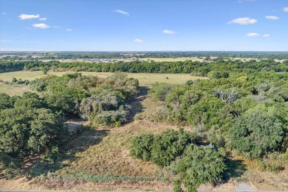 12999 Gholson Road Gholson, TX 76705