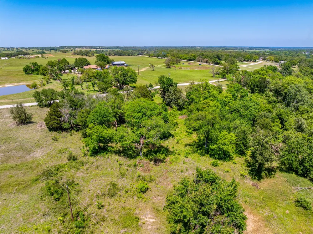 1874 County Road Springtown, TX 76082