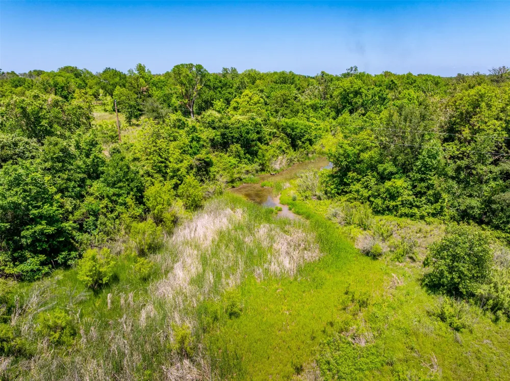 1874 County Road Springtown, TX 76082