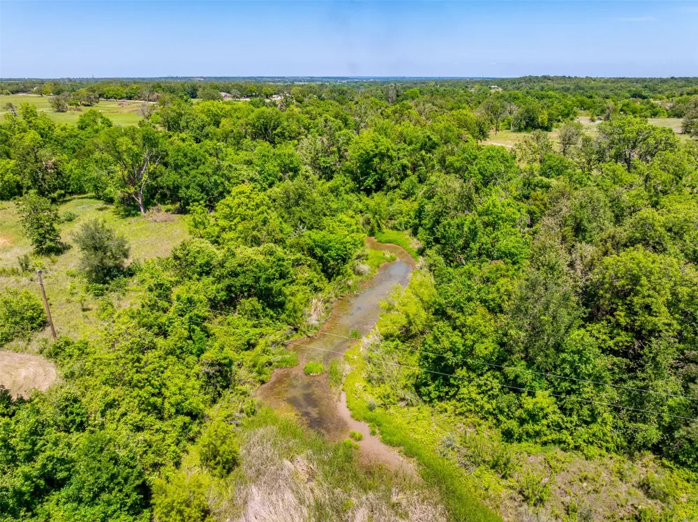 1874 County Road Springtown, TX 76082