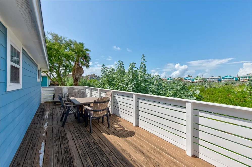 404 Chloes Way Port Aransas, TX 78373