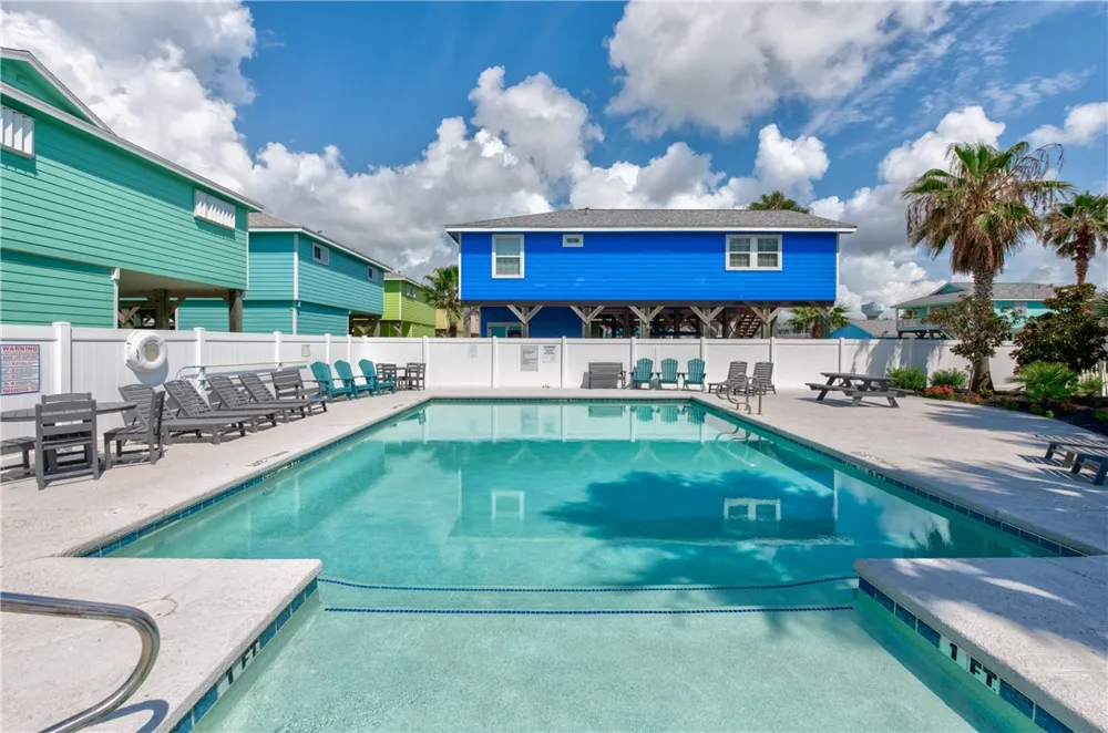 404 Chloes Way Port Aransas, TX 78373