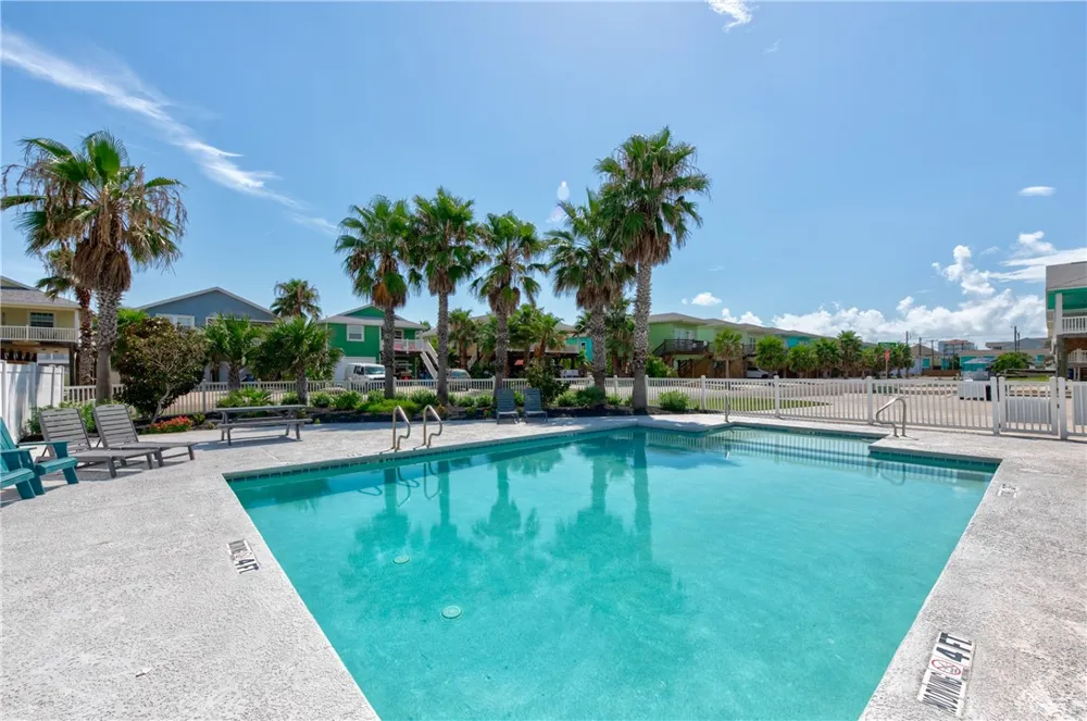 404 Chloes Way Port Aransas, TX 78373