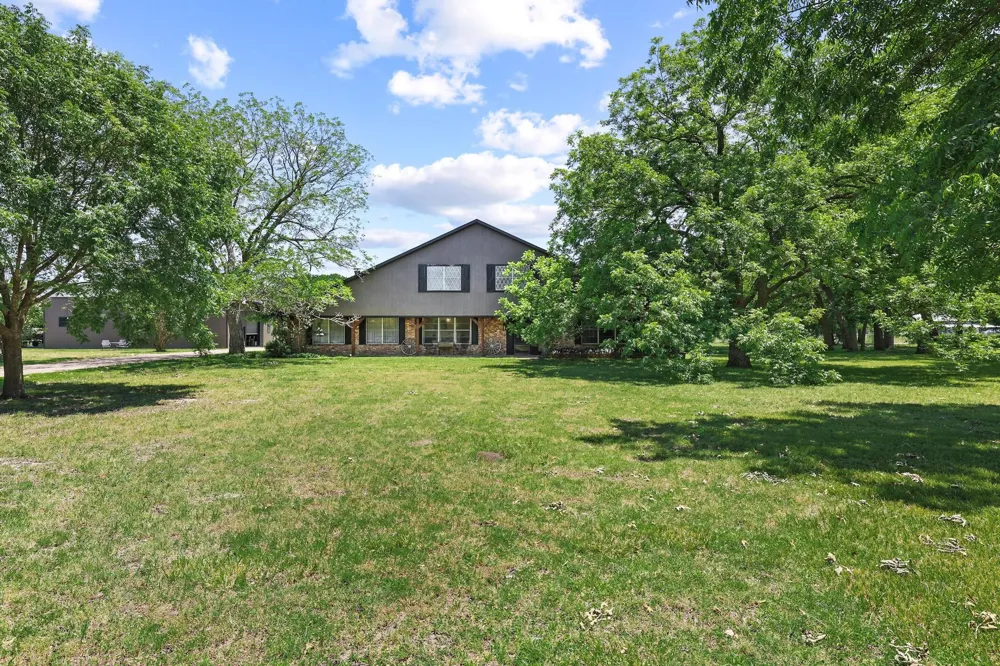 1847 County Road 4205 Bonham, TX 75418