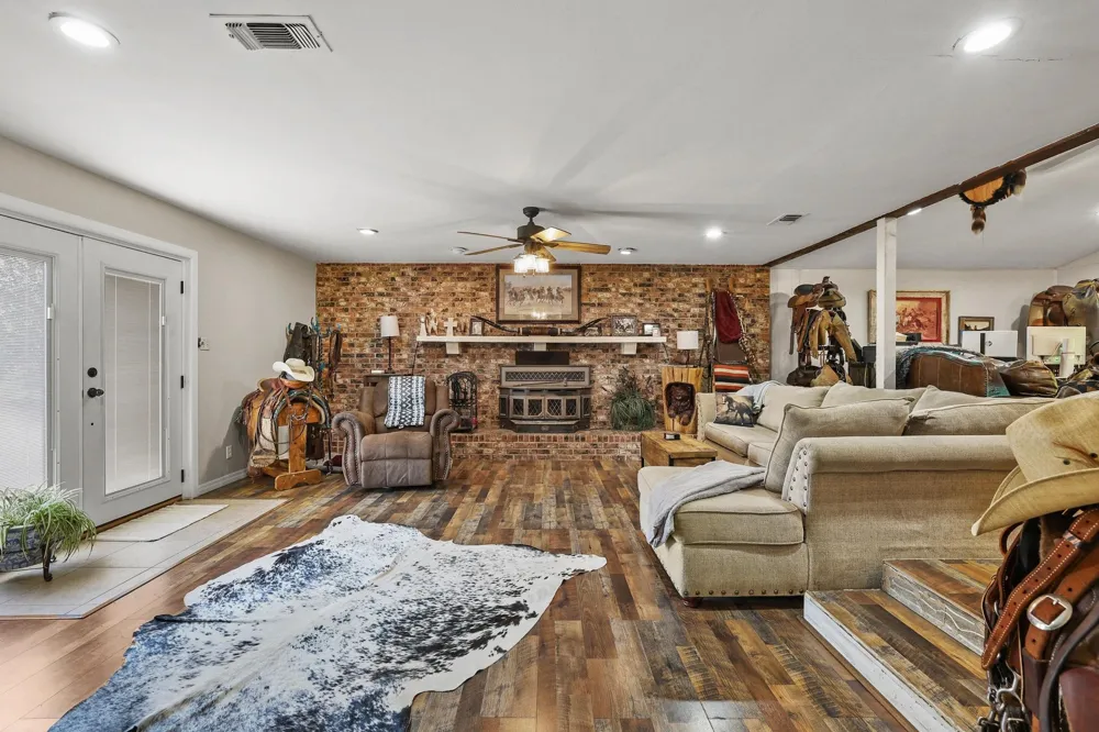 1847 County Road 4205 Bonham, TX 75418