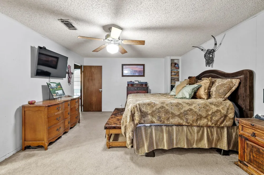 1847 County Road 4205 Bonham, TX 75418