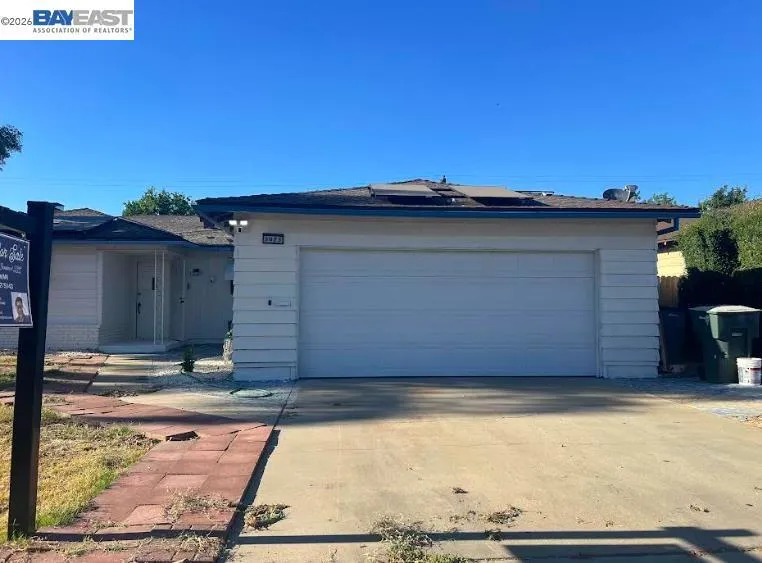 3823 E Donner Ave Fresno, CA 93726
