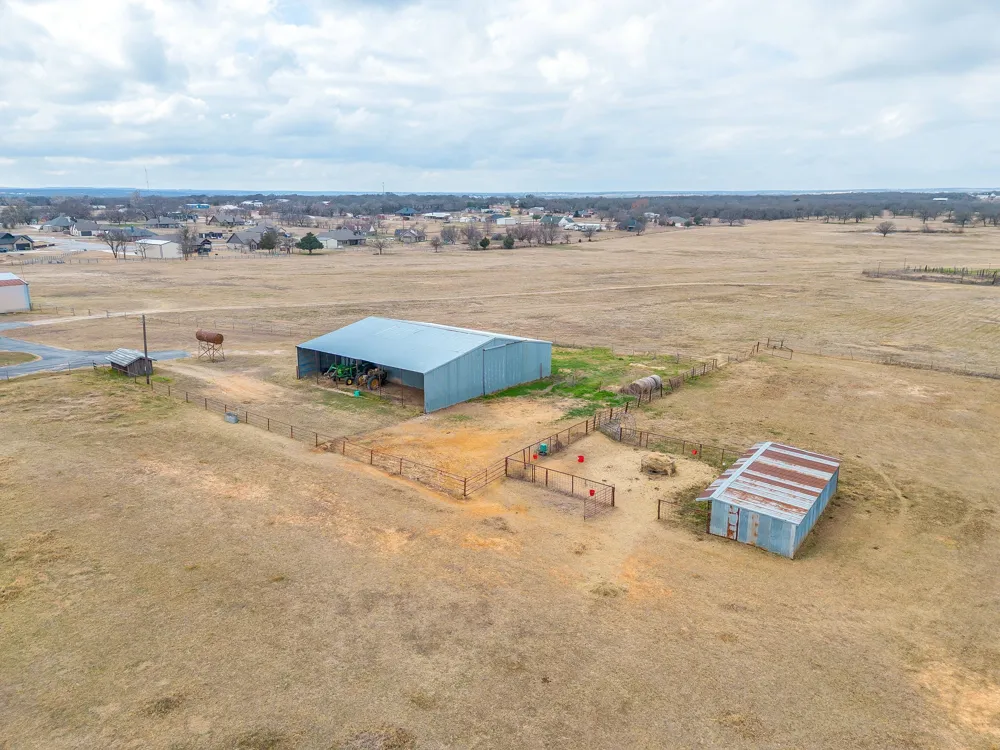 938 County Road 3341 Paradise, TX 76073