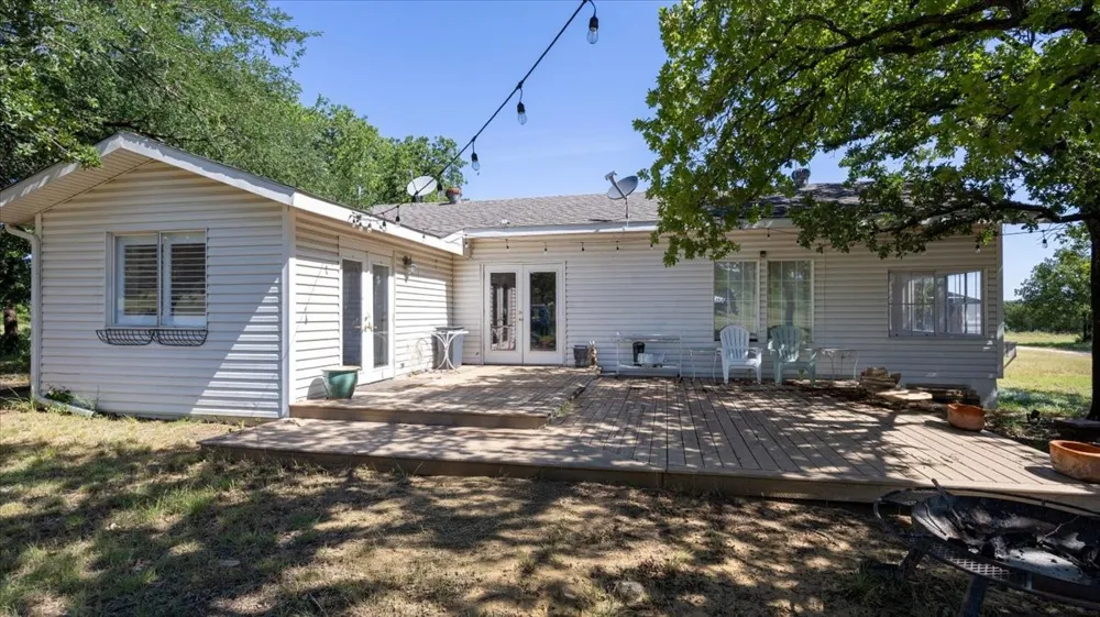 12152 County Road 156 Bluff Dale, TX 76433