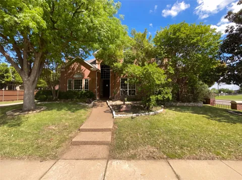 2400 Creekview Drive