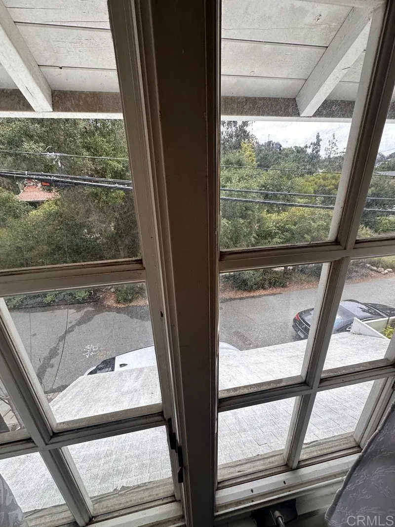 507 W Rustic Rd Santa Monica, CA 90402